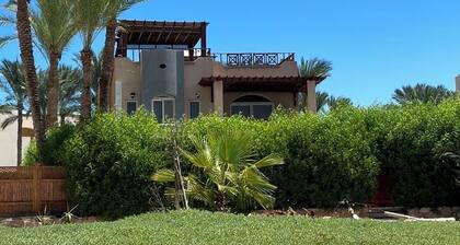 Spacious Resort Beach Villa With Private Pool Nabq