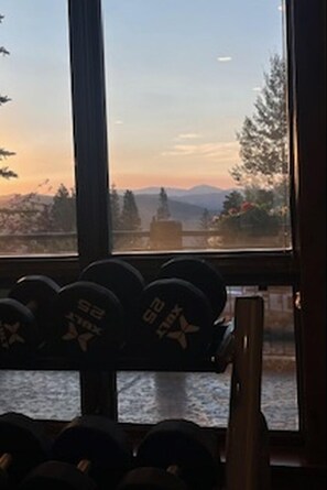 Unclassified image, 5 of 8, button