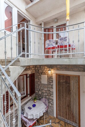 Apartment | Balcony - Oldtown Apartment Apola 2 (Bibinje)