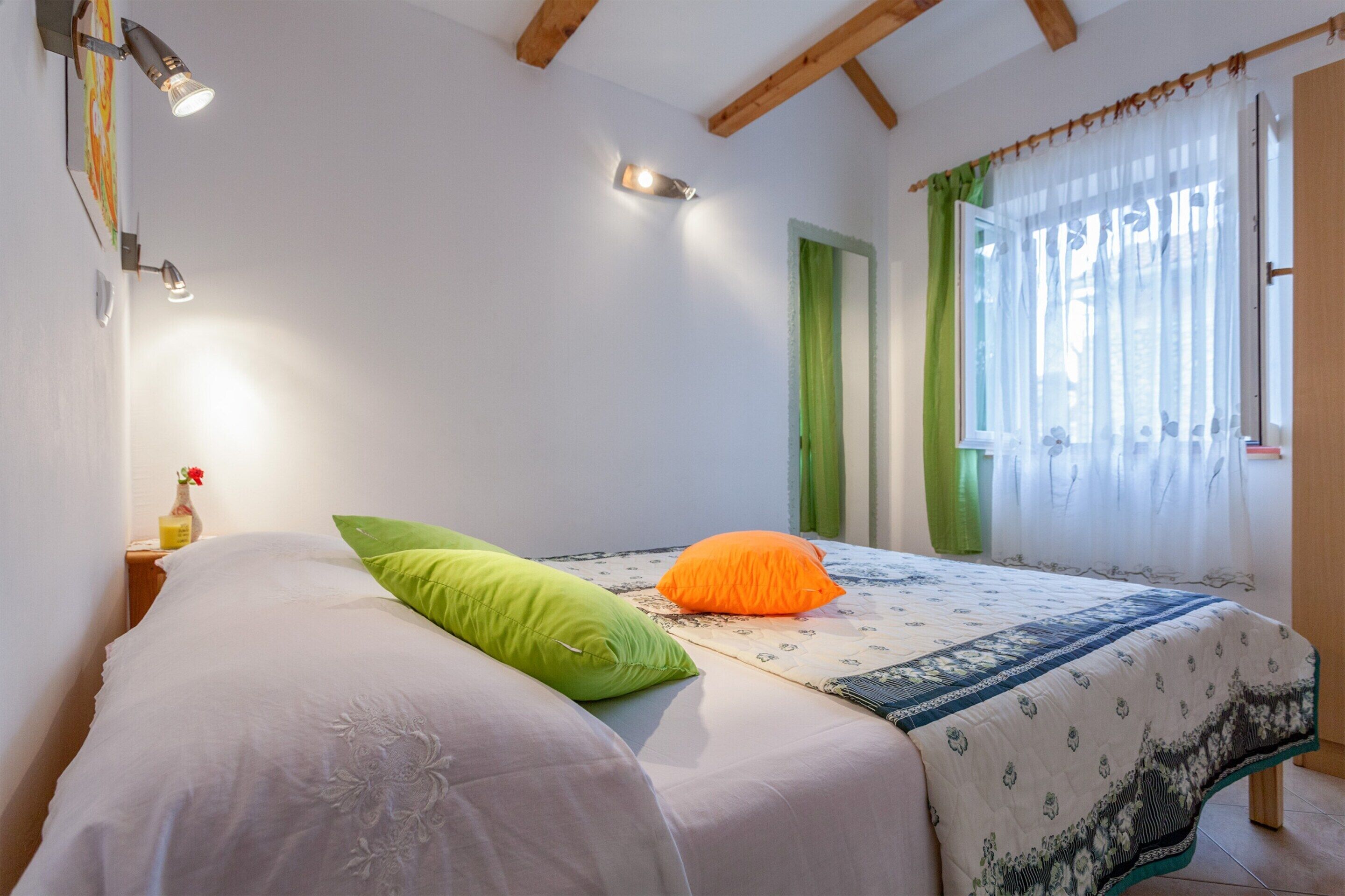 Apartment | 2 bedrooms, iron/ironing board