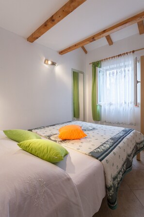 2 bedrooms, iron/ironing board - Oldtown Apartment Apola 2 (Bibinje)