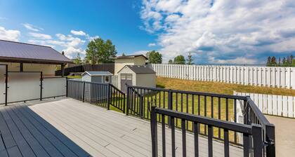 Woodland Basement Suite near Boardwalk
