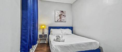 2 bedrooms, bed sheets