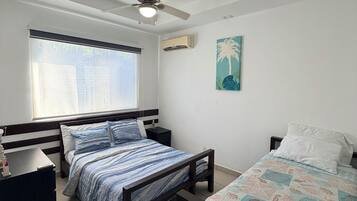 3 quartos, ferros/tábuas de passar roupa, Wi-Fi de cortesia