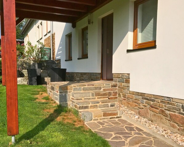 House | Balcony - Haus De Kleene & Gruusse in Mildenau (Mildenau)