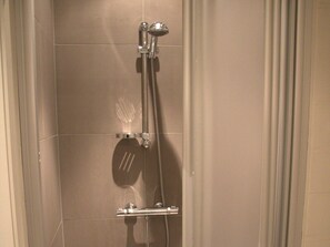 House | Bathroom - Countryside Holiday Home (Alveringem)