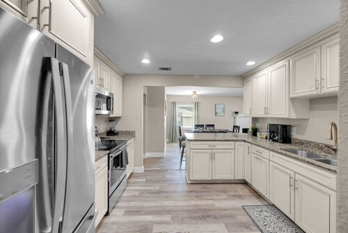 SMV Poinciana Paradise | Heated Pool