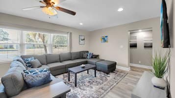 Televisie en een tafeltennistafel