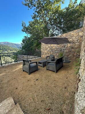 Terrace/patio - Apartment close to the river and the beach! (Vico)