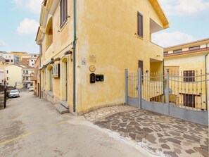 Apartment | Exterior - With Beachfront Terrace and air Conditioning (Castelsardo)