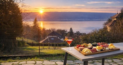 Lake Annecy view chalet in Menthon, 5 mn from lake & village, garage+2 enclosed parking spaces