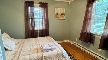 3 bedrooms, free WiFi, bed sheets