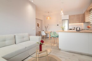 Apartment | Living room - 3-bedroom Countryside Retreat (Zakynthos)