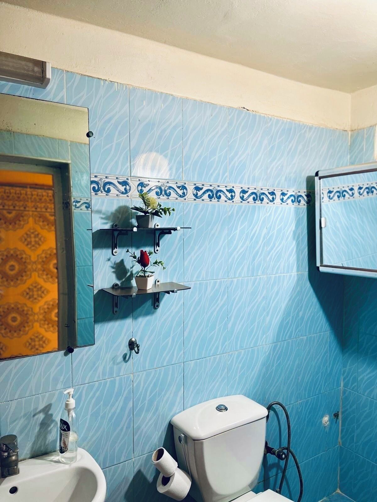 Håndklær, såpe og toalettpapir