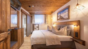 Căn hộ Deluxe, 2 phòng ngủ, bếp, quang cảnh vườn | Trang trí khác biệt, trang bị nội thất với thiết kế riêng biệt