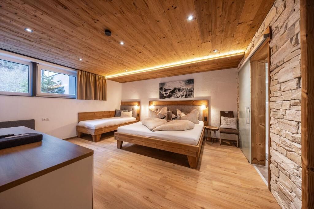 Deluxe-Apartment, 2 Schlafzimmer, Küche, Gartenblick