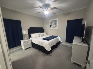 2 slaapkamers, een strijkplank/strijkijzer, wifi, beddengoed