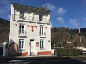 Apartment | Exterior - L\"aubrac - Le Mont Dore 2pers (Mont-Dore)