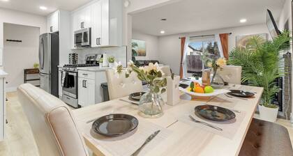 NEW - 3 Br Backyard Oasis and Spa