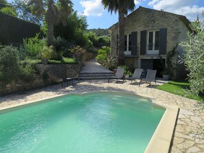 Unclassified image, 2 of 6, button - House L'Ostal du Sautadet (La Roque-sur-Cèze)