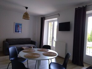 Unclassified image, 4 of 6, button - House L'Ostal du Sautadet (La Roque-sur-Cèze)