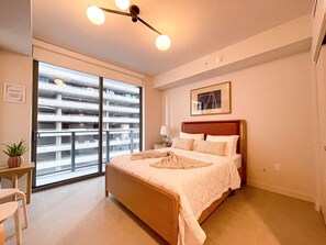 1 bedroom, iron/ironing board, free WiFi, bed sheets - Luxury Studio at The Crosby Miami Worldcenter (Miami)