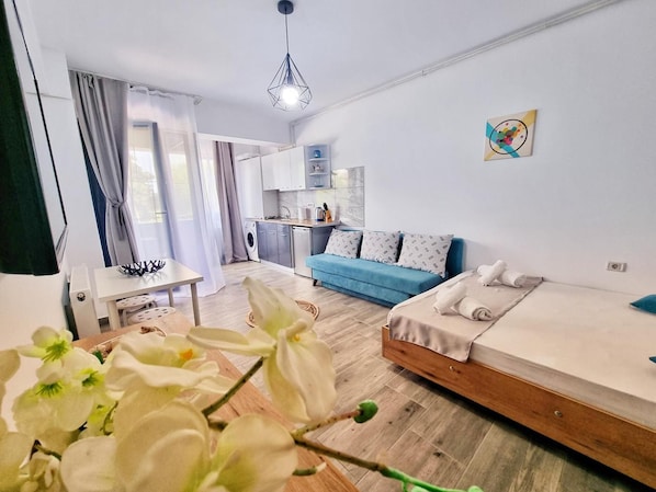 Deluxe Double Room, Balcony, City View