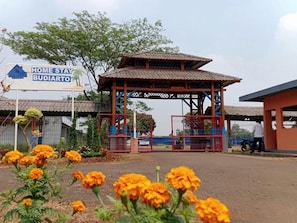 Unclassified image, 2 of 7, button - Homestay Budiarto Legok (Banten)