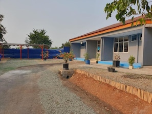 Unclassified image, 4 of 7, button - Homestay Budiarto Legok (Banten)