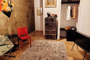 Casa de ciudad de diseñador, 3 habitaciones, hidromasaje, vista a la colina | Wifi gratis 