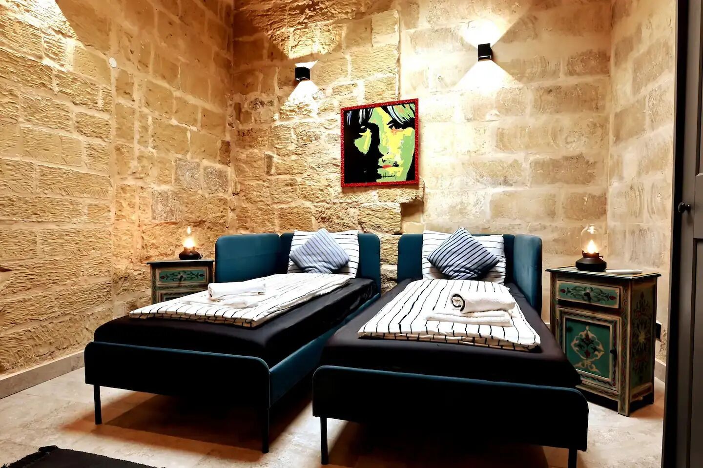 Maison mitoyenne Design, 3 chambres, bain à remous, vue colline | Spa