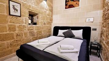 Casa geminada design, 3 quartos, banheira de imersão, vista para a colina | Wi-Fi de cortesia