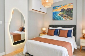 2 chambres, fer et planche à repasser, Wi-Fi gratuit, draps fournis