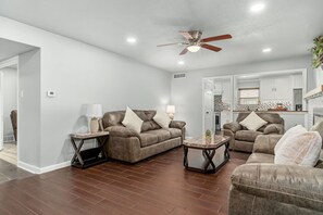 Luokittelematon kuva, 2 kautta 15, painike