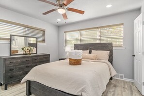 4 soverom, wi-fi og sengetøy