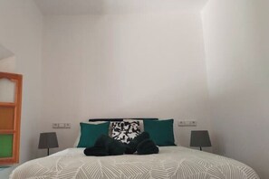 2 Schlafzimmer, Bügeleisen/Bügelbrett, WLAN, Bettwäsche