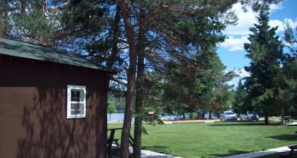 Lakewoods Cottage Resort