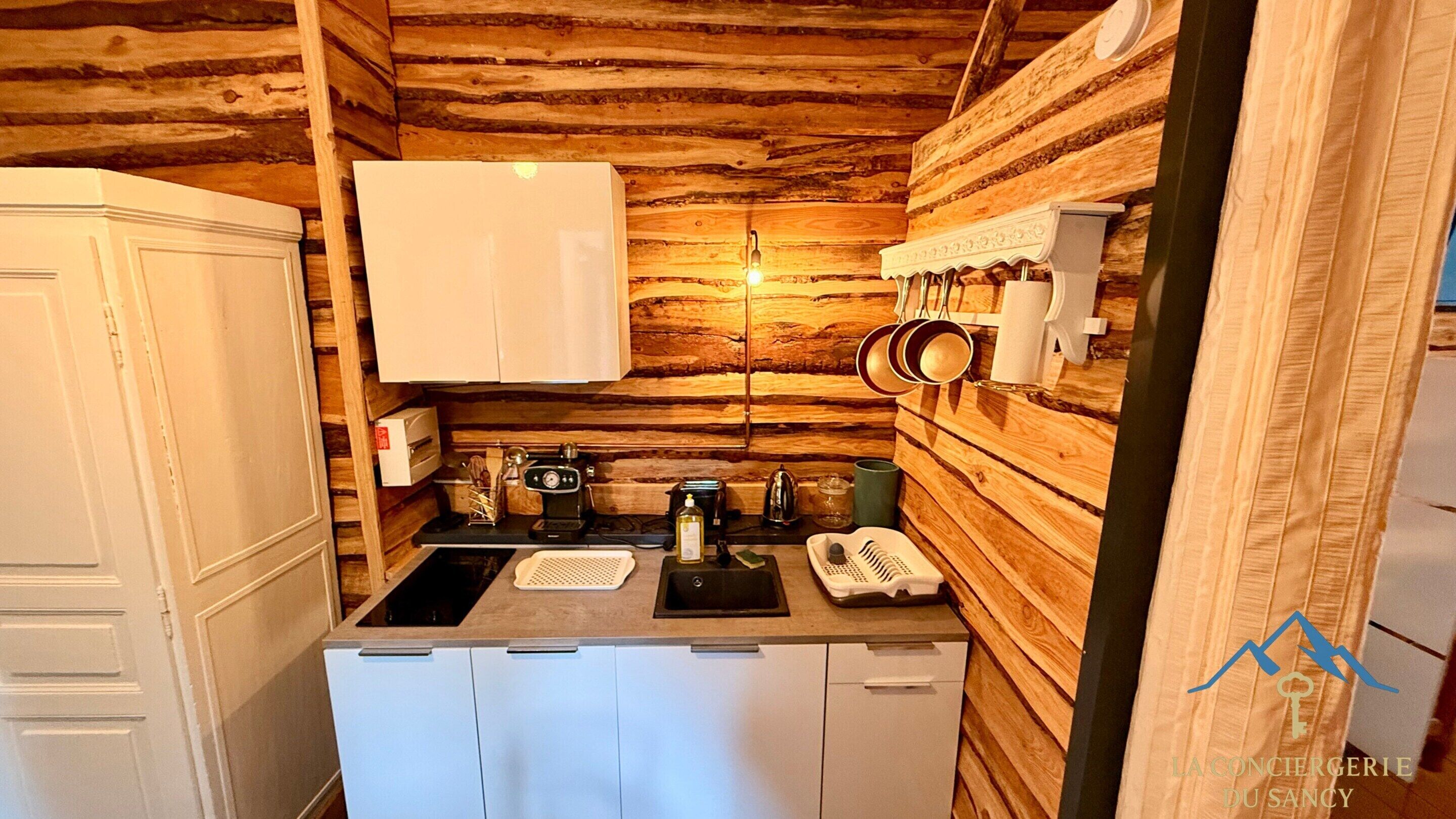 Apartment | Private kitchen | High chair