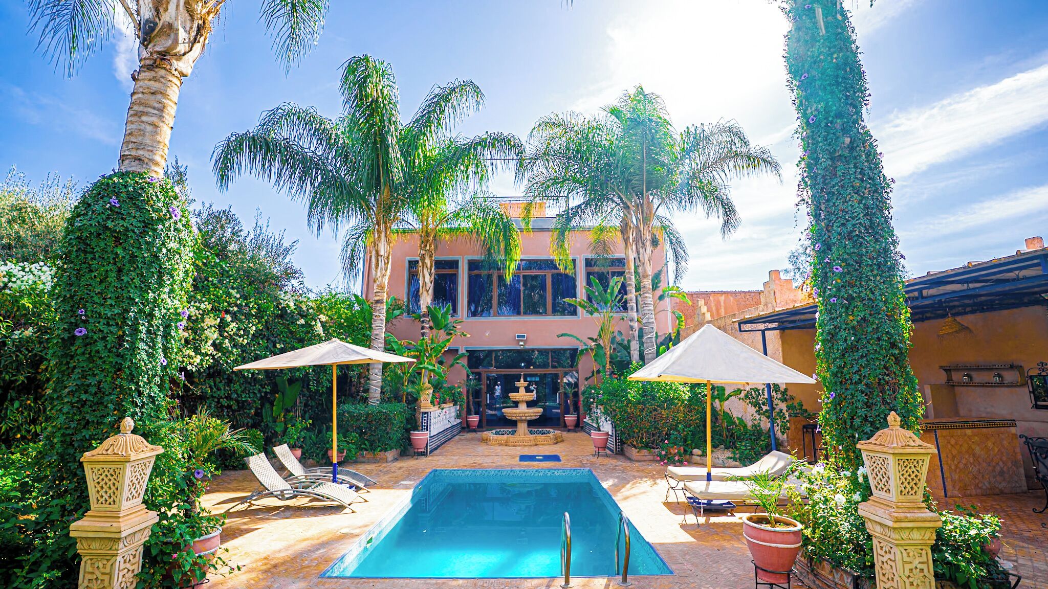 Piscine extérieure, piscine chauffée