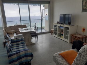 TV - PROMENADE DES ANGLAIS, 1 BEDROOM, AIR CONDITIONING, GARAGE (Nice)