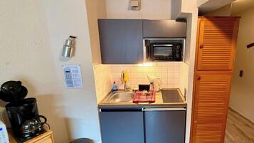 Apartment | Private kitchen | High chair