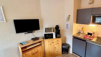 Apartment | Private kitchen | High chair