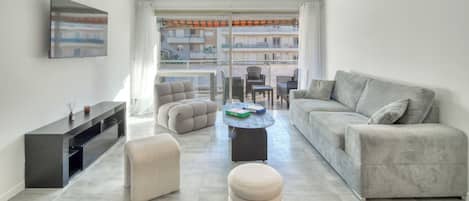 Apartment | Living area