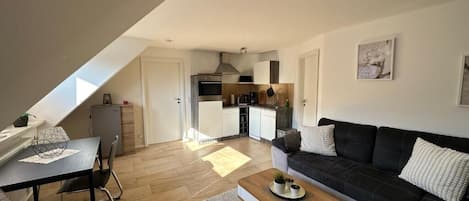 Apartment, Garden View | Living area