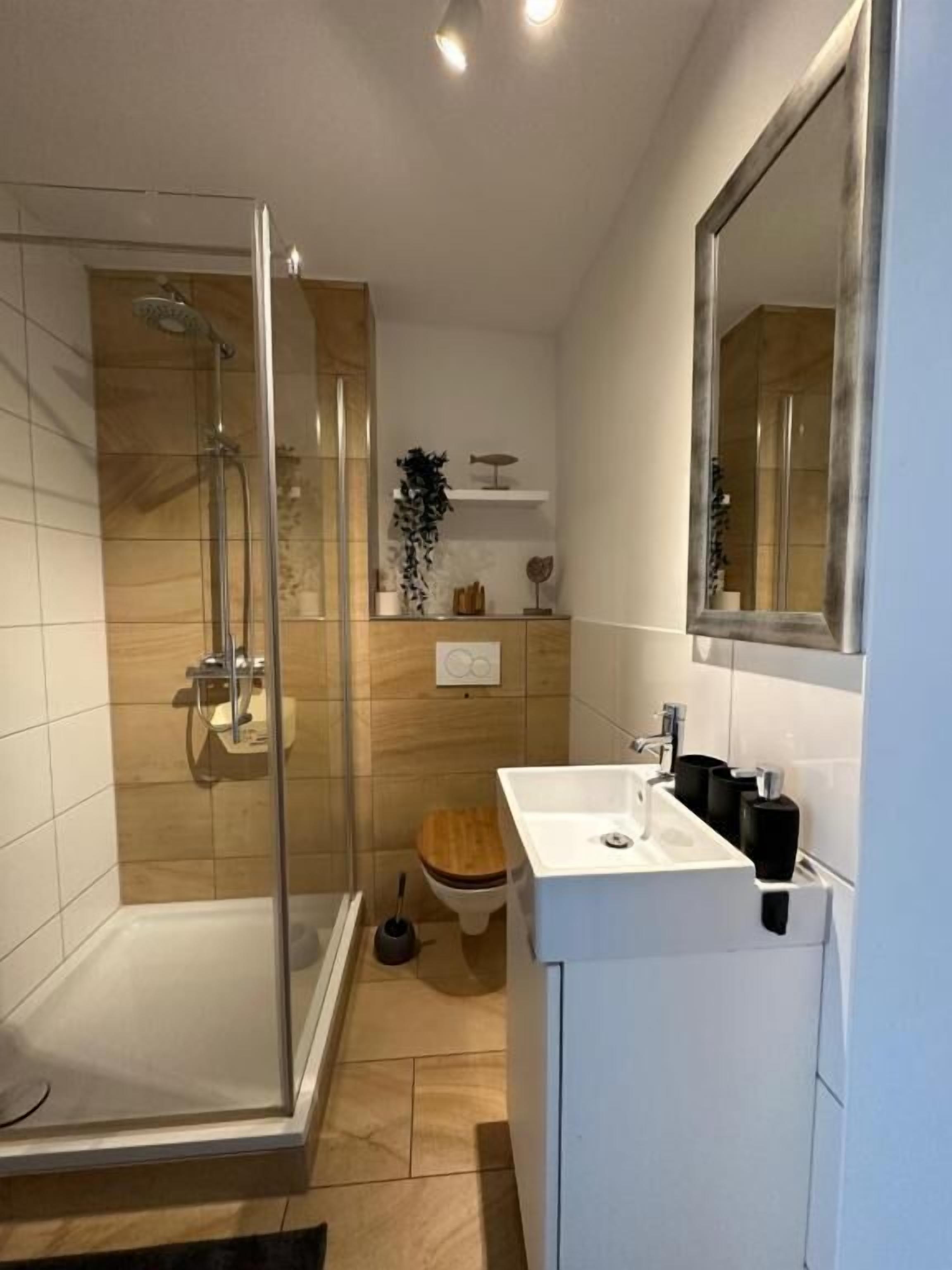 Appartement, uitzicht op tuin | Badkamer