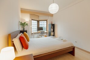 3 habitaciones, tabla de planchar con plancha y wifi gratis 