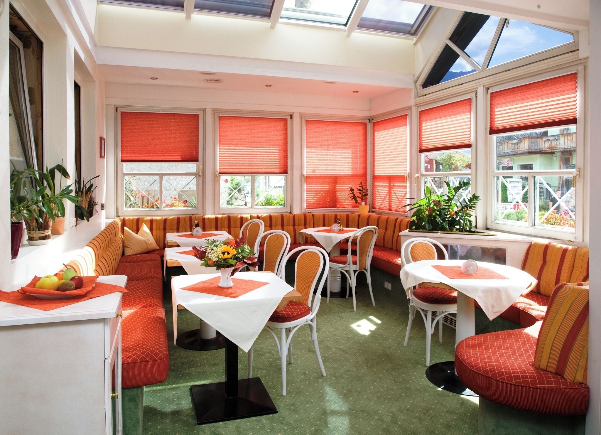 Coffres-forts dans les chambres, rideaux occultants