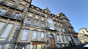 Apartment | Exterior - Le Metropole 410 La Bourboule (La Bourboule)