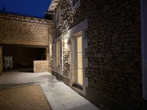 Nicht klassifiziertes Bild, 2 von 39, Schaltfläche