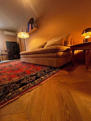 Nicht klassifiziertes Bild, 5 von 14, Schaltfläche